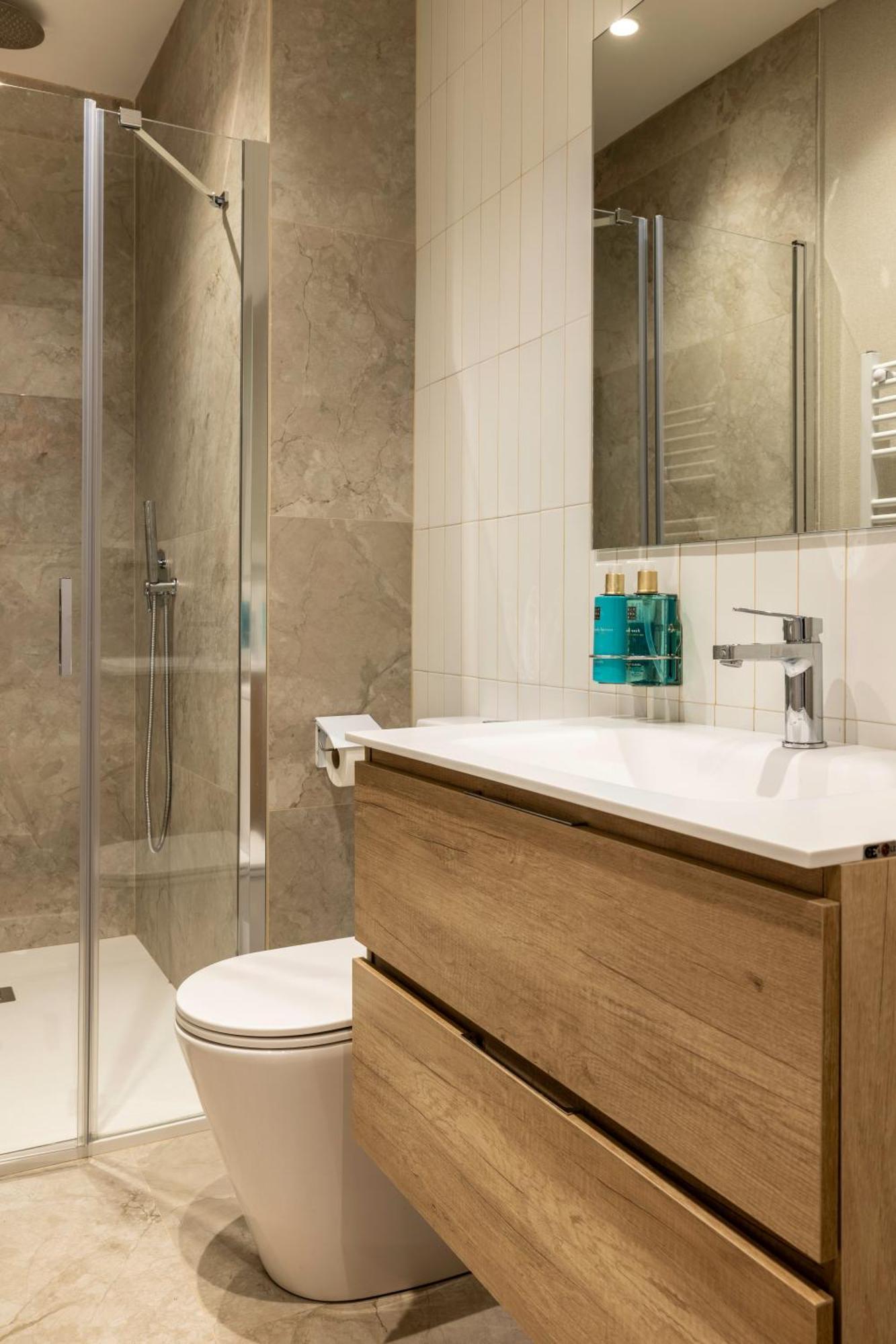 New Designed Flat 3 Bedrooms 2 Showers 마드리드 외부 사진